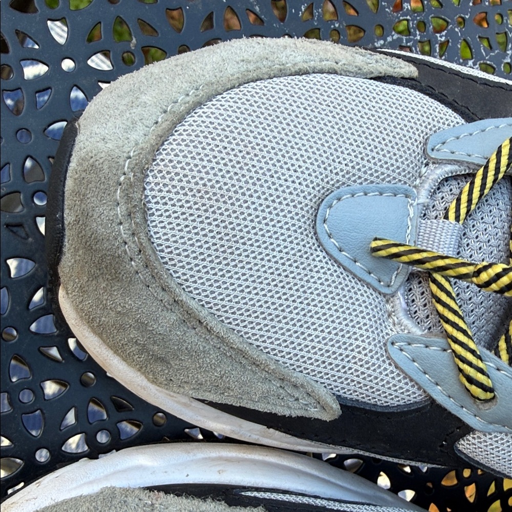 Fila Black and Gray Sneakers with Yellow Accents - Picture 6 of 11